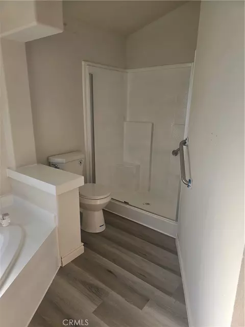 Bath - 140 W Pioneer Ave #47, Redlands, CA 92374 photo 1 of 3