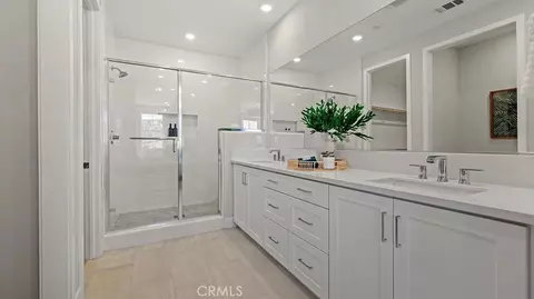 Bath - 27308 Fox Den Pl, Valencia, CA 91381 photo 1 of 3