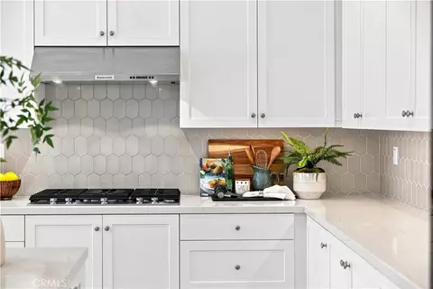 Kitchen - 105 Yellow Iris, Irvine, CA 92618 photo 5 of 5