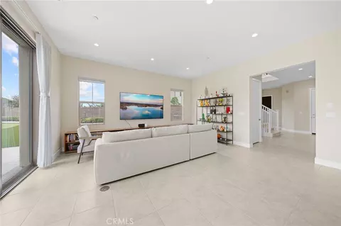 Living - 134 Tomahawk, Irvine, CA 92618 photo 2 of 2