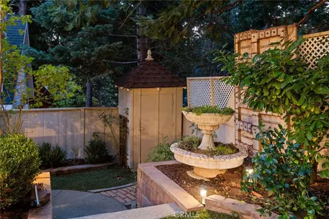 Exterior - 150 Marshall Rd, Lake Arrowhead, CA 92352 photo 17 of 20
