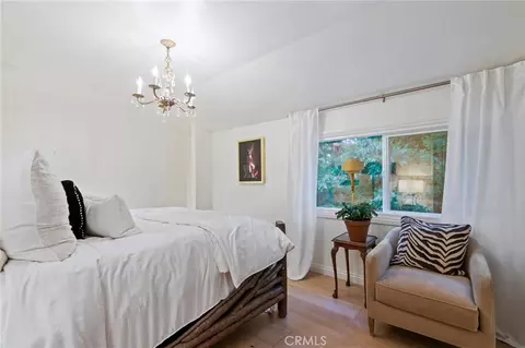 Bedroom - 150 Marshall Rd, Lake Arrowhead, CA 92352 photo 1 of 9