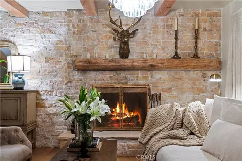 Living - 150 Marshall Rd, Lake Arrowhead, CA 92352 photo 1 of 6