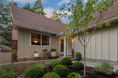 Exterior - 150 Marshall Rd, Lake Arrowhead, CA 92352 photo 4 of 20
