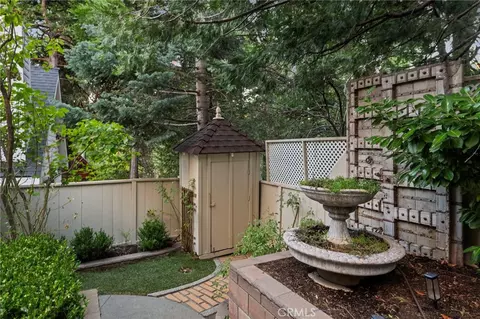 Exterior - 150 Marshall Rd, Lake Arrowhead, CA 92352 photo 16 of 20