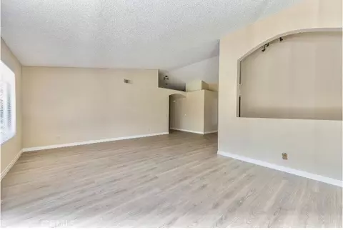 Living - 184 Cannon Rd, Riverside, CA 92506 photo 4 of 9