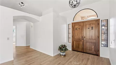 Entry Way - 184 Cannon Rd, Riverside, CA 92506 photo 3 of 4