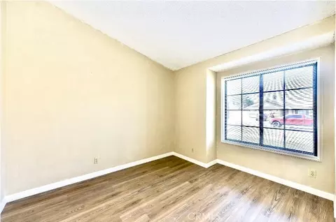 Living - 184 Cannon Rd, Riverside, CA 92506 photo 7 of 9