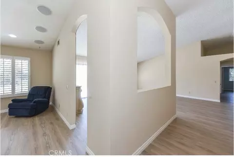 Entry Way - 184 Cannon Rd, Riverside, CA 92506 photo 2 of 2
