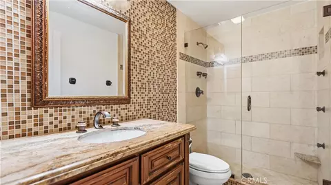 Bath - 184 Cannon Rd, Riverside, CA 92506 photo 2 of 2