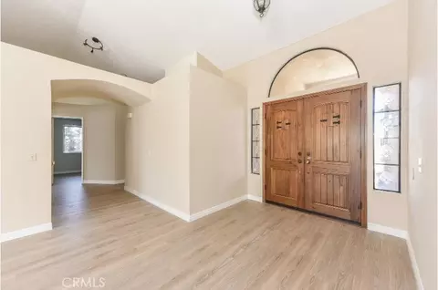 Entry Way - 184 Cannon Rd, Riverside, CA 92506 photo 1 of 2