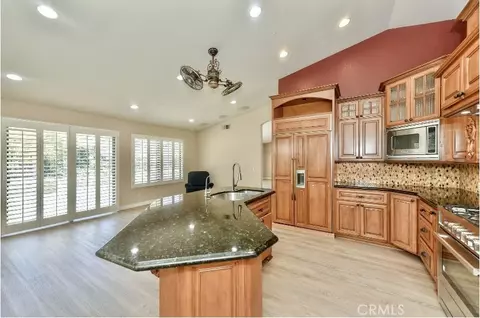 Kitchen - 184 Cannon Rd, Riverside, CA 92506 photo 1 of 2