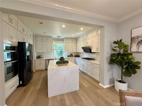 Kitchen - 21 Fanpalm, Irvine, CA 92620 photo 1 of 1