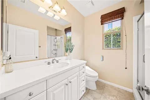 Bath - 21 Fanpalm, Irvine, CA 92620 photo 2 of 3