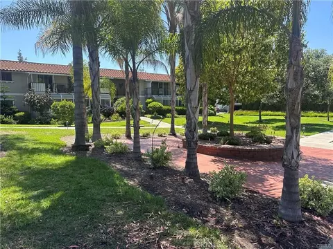 967 Calle Aragon, Laguna Woods, CA 92637