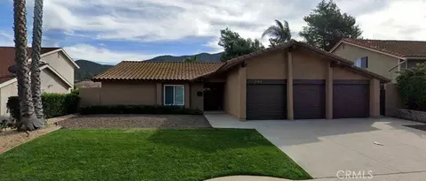 880 Tupelo Wood Ct, Newbury Park, CA 91320