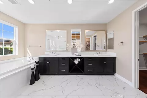 Bath - 91 Pelican, Irvine, CA 92618 photo 6 of 6