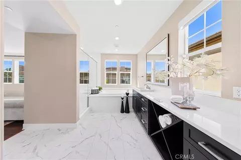 Bath - 91 Pelican, Irvine, CA 92618 photo 5 of 6