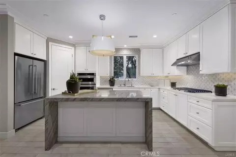 Kitchen - 166 Villa Rdg, Irvine, CA 92602 photo 1 of 3