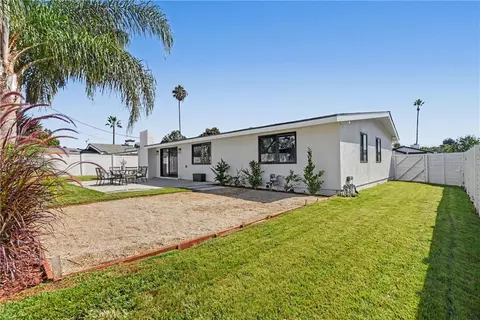 Exterior - 2425 Bowdoin, Costa Mesa, CA 92626 photo 3 of 7