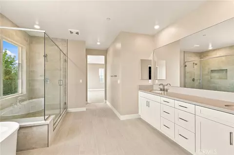 Bath - 16017 Willows Ct, Whittier, CA 90604 photo 2 of 5