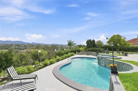 25901 Prairestone Dr, Laguna Hills, CA 92653