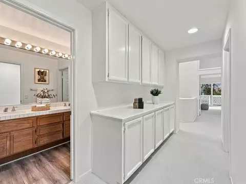 Entry Way - 48 Lakefront, Irvine, CA 92604 photo 2 of 3