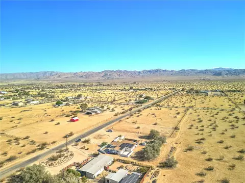 View/Area - 4610 Sunkist, Joshua Tree, CA 92252 photo 7 of 20