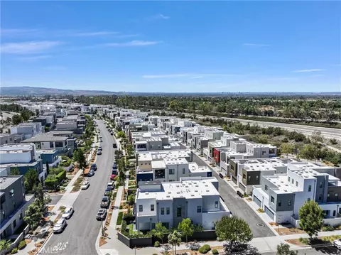 View/Area - 327 Novel, Irvine, CA 92618 photo 2 of 14