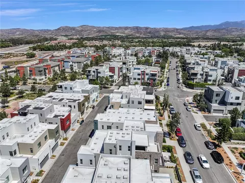 View/Area - 327 Novel, Irvine, CA 92618 photo 3 of 14