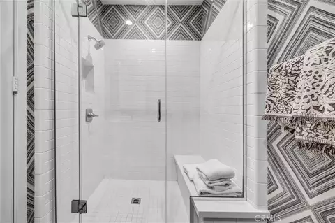 Bath - 327 Novel, Irvine, CA 92618 photo 2 of 4