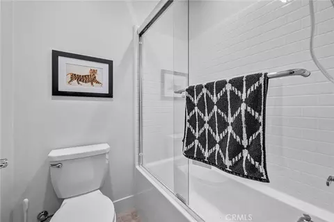 Bath - 327 Novel, Irvine, CA 92618 photo 4 of 4