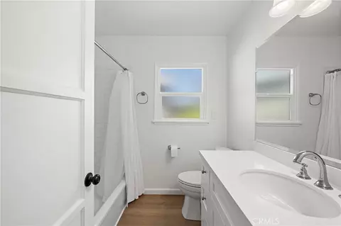 Bath - 2929 N Studebaker, Long Beach, CA 90815 photo 4 of 4