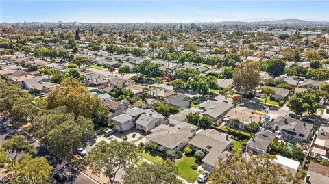 View/Area - 2929 N Studebaker, Long Beach, CA 90815 photo 10 of 31