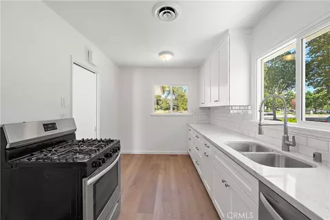 Kitchen - 2929 N Studebaker, Long Beach, CA 90815 photo 1 of 2