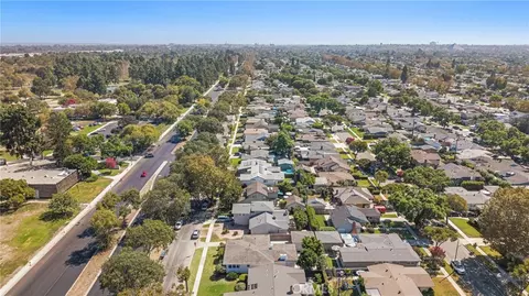 View/Area - 2929 N Studebaker, Long Beach, CA 90815 photo 15 of 31