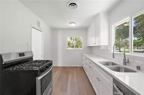 Kitchen - 2929 N Studebaker, Long Beach, CA 90815 photo 2 of 2