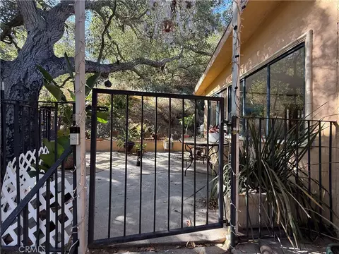 Exterior - 2567 E Chevy Chase, Glendale, CA 91206 photo 4 of 6