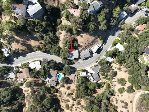 View/Area - 2567 E Chevy Chase, Glendale, CA 91206 photo 2 of 3