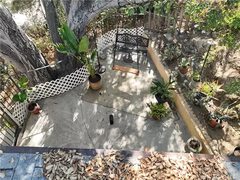 Exterior - 2567 E Chevy Chase, Glendale, CA 91206 photo 5 of 6