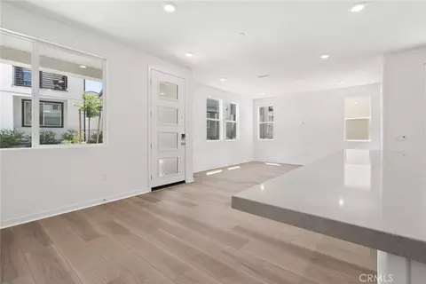 Living - 27322 Bear Paw Ln, Valencia, CA 91355 photo 1 of 5