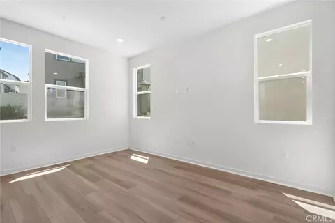 Living - 27322 Bear Paw Ln, Valencia, CA 91355 photo 3 of 5