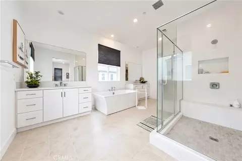 Bath - 107 Sawbuck, Irvine, CA 92618 photo 1 of 3