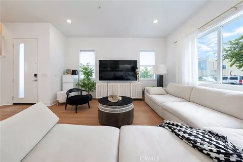 Living - 107 Sawbuck, Irvine, CA 92618 photo 1 of 2