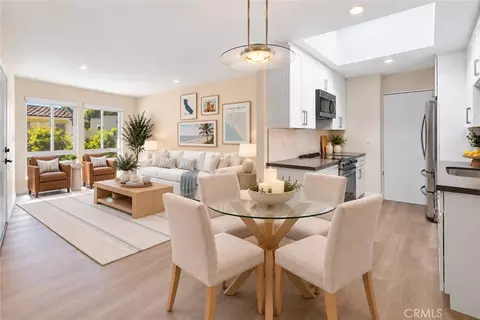 2200 Via Mariposa E, Laguna Woods, CA 92637