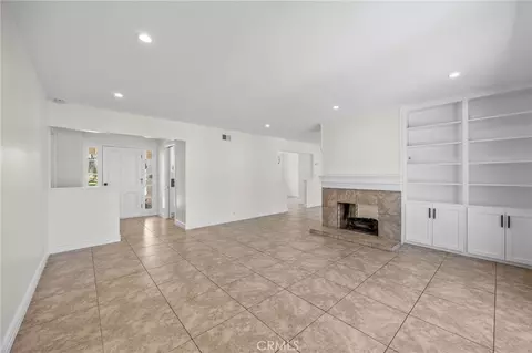 Living - 831 E Hoover, Orange, CA 92867 photo 3 of 7