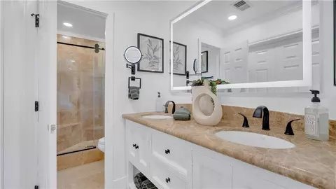 Bath - 5646 E Valencia, Orange, CA 92869 photo 2 of 4