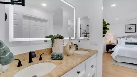 Bath - 5646 E Valencia, Orange, CA 92869 photo 3 of 4