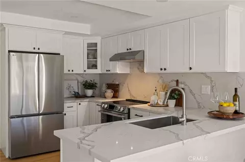 Kitchen - 59 E Yale Loop #31, Irvine, CA 92604 photo 2 of 4