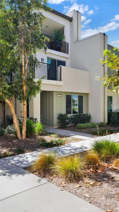 Exterior - 111 Frame, Irvine, CA 92618 photo 4 of 11